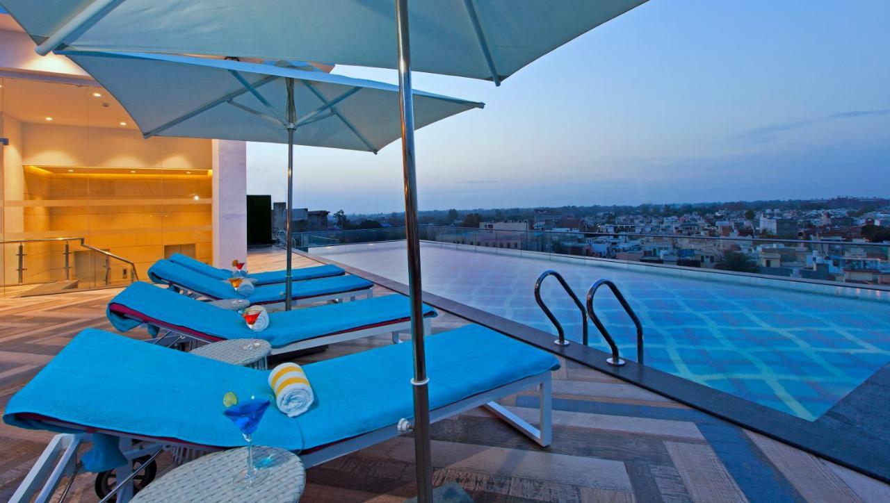Country Inn Premier Amritsar, 10 Min From Golden Temple Екстер'єр фото